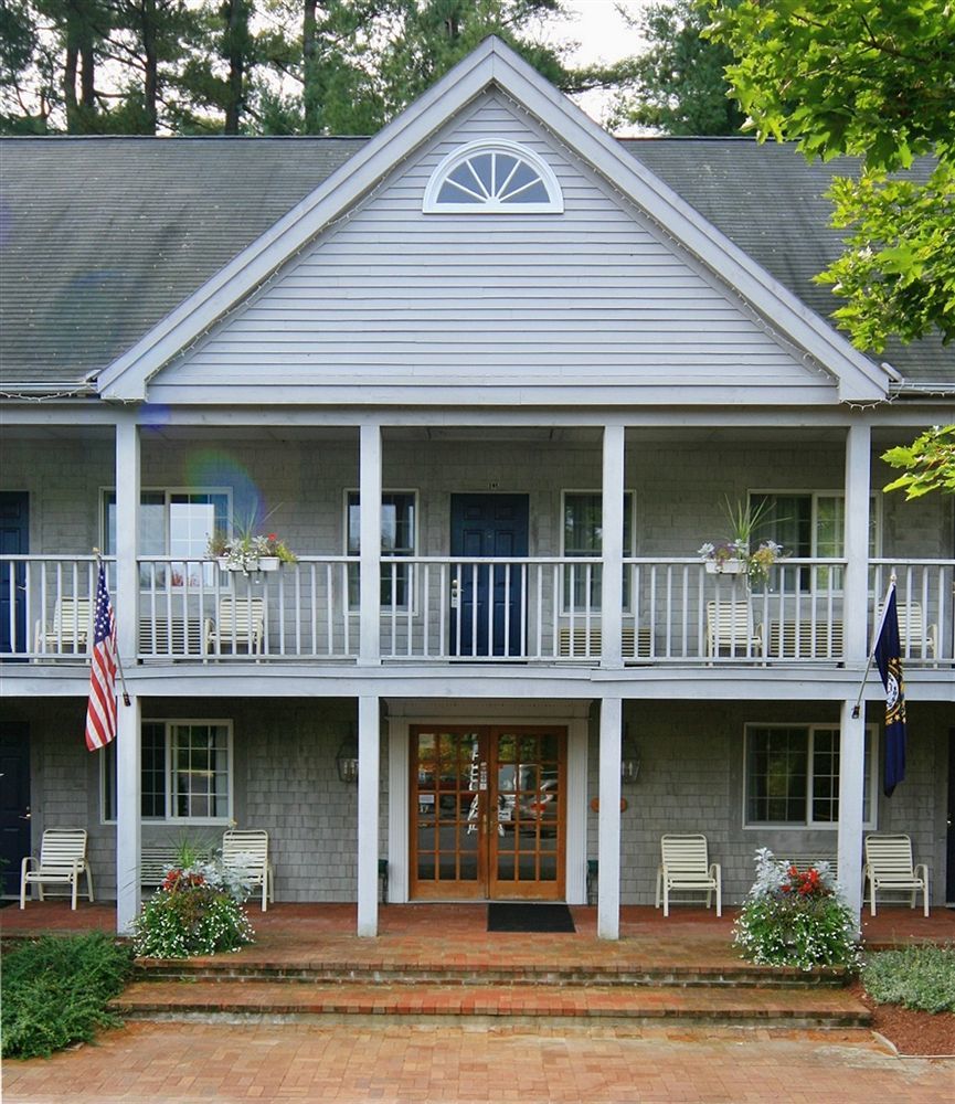 Riverhouse By Weekender Formerly Jack Daniels Inn Peterborough Exterior photo